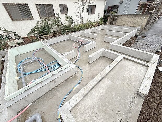 現地のご見学予約もスタートしました。周辺で売りに出ている物件も沢山御座います。まとめてご見学ができますのでお気軽にお申しつけください。 