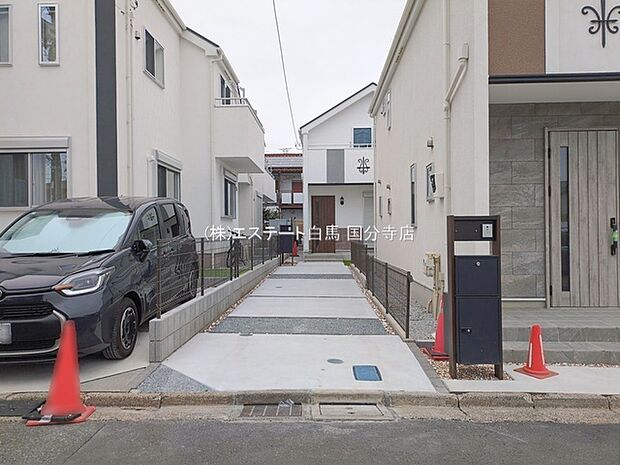 モダンな外観が、日々の暮らしに洗練された印象を