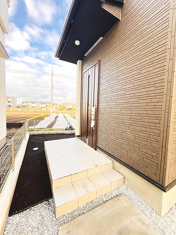 現地のご見学予約もスタートしました。周辺で売りに出ている物件も沢山御座います。まとめてご見学ができますのでお気軽にお申しつけください。