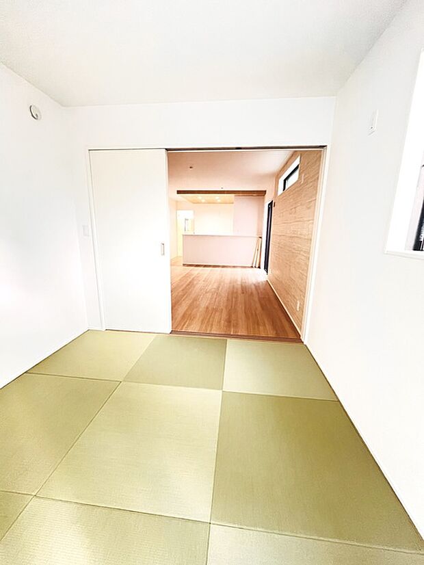 和室がある間取り。畳の香りとともにどこか落ち着く空間です。