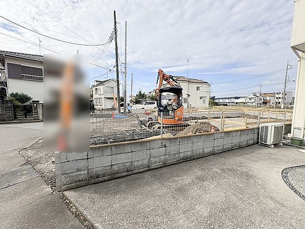 現地のご見学予約もスタートしました。周辺で売りに出ている物件も沢山御座います。まとめてご見学ができますのでお気軽にお申しつけください。 