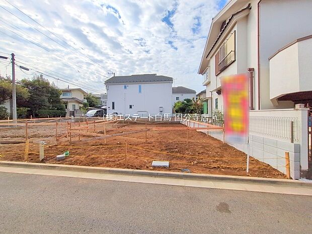 建物が完成しましたので室内のご見学予約スタート。当日のご見学予約も大歓迎です。お気軽にご連絡ください。他にもインターネットに掲載していない情報も沢山ありますので、比較で併せてご見学ができます。