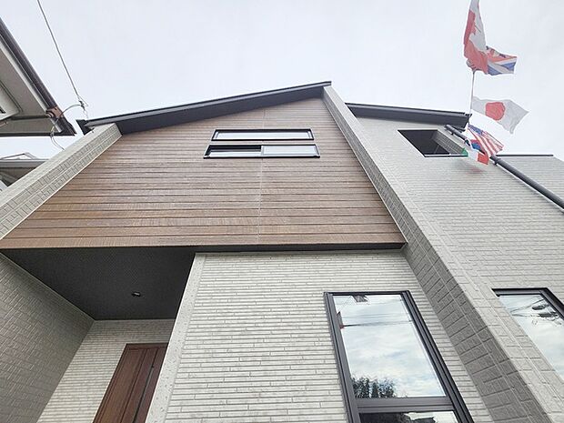 建物が完成しましたので室内のご見学予約スタート。当日のご見学予約も大歓迎です。お気軽にご連絡ください。他にもインターネットに掲載していない情報も沢山ありますので、比較で併せてご見学ができます。 