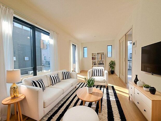 本画像はCGで作成しており、実際に現地に家具は置かれておりません。また、価格に家具は含まれておりません。 