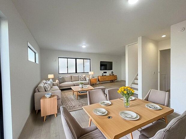 本画像はCGで作成しており、実際に現地に家具は置かれておりません。また、価格に家具は含まれておりません。 