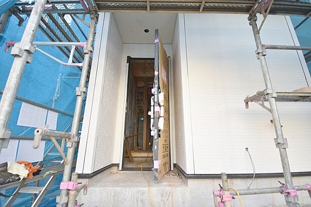 現地のご見学予約もスタートしました。周辺で売りに出ている物件も沢山御座います。まとめてご見学ができますのでお気軽にお申しつけください。 