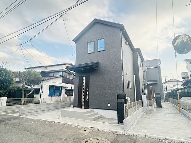 建物が完成しましたので室内のご見学予約スタート。当日のご見学予約も大歓迎です。お気軽にご連絡ください。他にもインターネットに掲載していない情報も沢山ありますので、比較で併せてご見学ができます。 