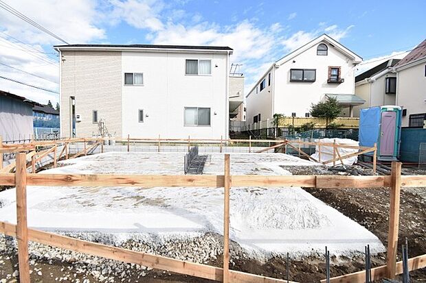 現地のご見学予約もスタートしました。周辺で売りに出ている物件も沢山御座います。まとめてご見学ができますのでお気軽にお申しつけください。 