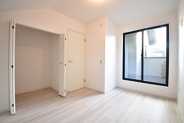 クローゼットなど収納も豊富なお家です。