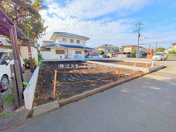 周辺のエリアで他にも沢山売りに出ている物件があります。インターネット掲載前の情報などもありますのでお気軽にお問合せください。まとめてご見学できます。 