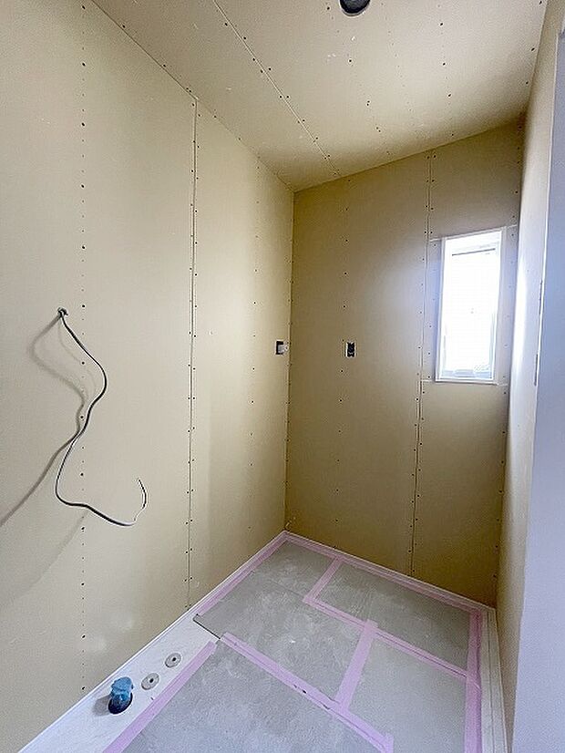 使いやすいタイプの洗面化粧台のあるランドリースペース