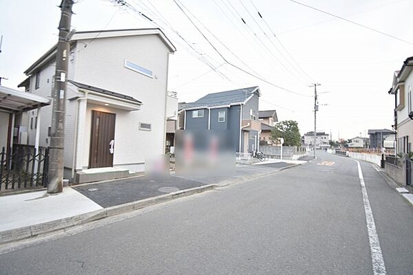 周辺のエリアで他にも沢山売りに出ている物件があります。インターネット掲載前の情報などもありますのでお気軽にお問合せください。まとめてご見学できます。