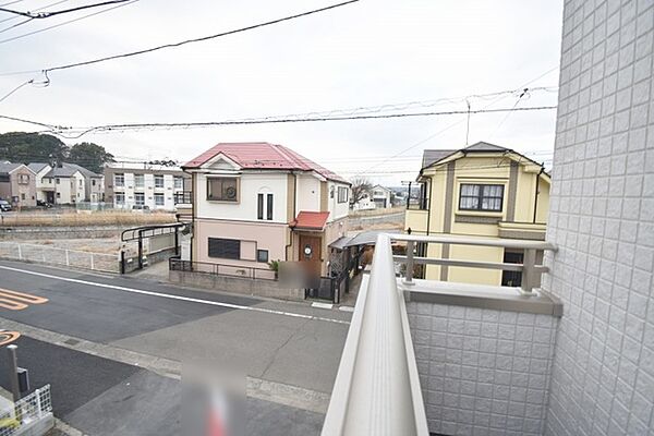 窓からの眺望です。実際に現地で眺望もご確認ください。