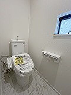 トイレにはウォシュレット機能を標準装備。