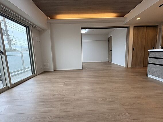 家族の集まるリ...
