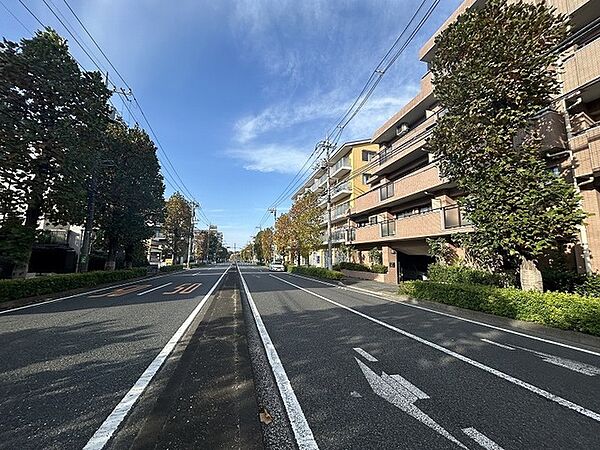 現地のご見学予約もスタートしました。周辺で売りに出ている物件も沢山御座います。まとめてご見学ができますのでお気軽にお申しつけください。