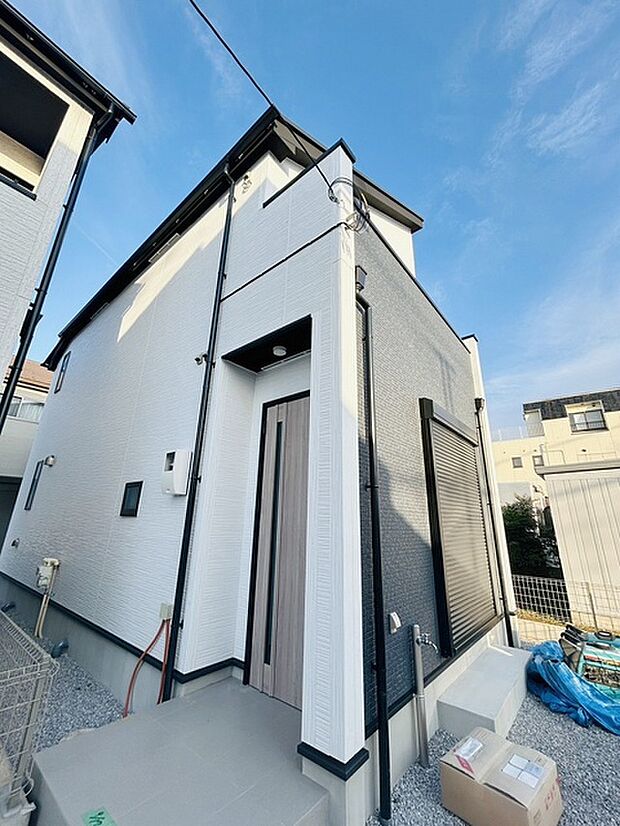 建物が完成しましたので室内のご見学予約スタート。当日のご見学予約も大歓迎です。お気軽にご連絡ください。他にもインターネットに掲載していない情報も沢山ありますので、比較で併せてご見学ができます。 