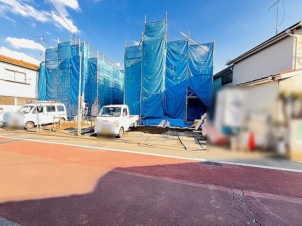 現在建物を建築中です、建築中の物件については現地確認の他、同施工会社の完成施工例のご案内、担当者のプレゼンテーションにてご検討ください。適切なご検討の方法をご説明させて頂きます。 