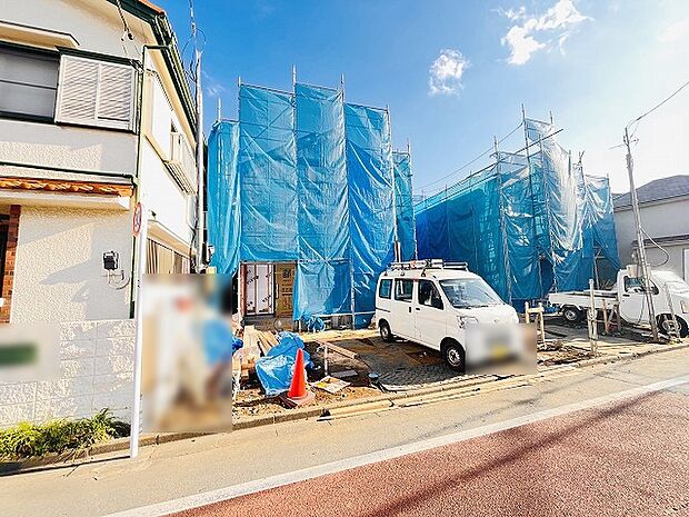 現在建物を建築中です、建築中の物件については現地確認の他、同施工会社の完成施工例のご案内、担当者のプレゼンテーションにてご検討ください。適切なご検討の方法をご説明させて頂きます。 