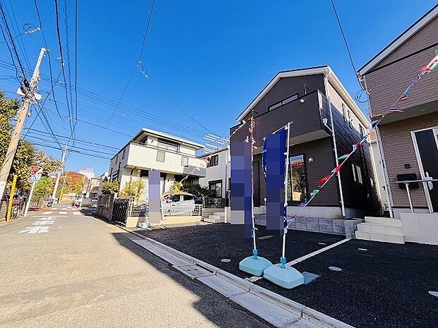 周辺のエリアで他にも沢山売りに出ている物件があります。インターネット掲載前の情報などもありますのでお気軽にお問合せください。まとめてご見学できます。 