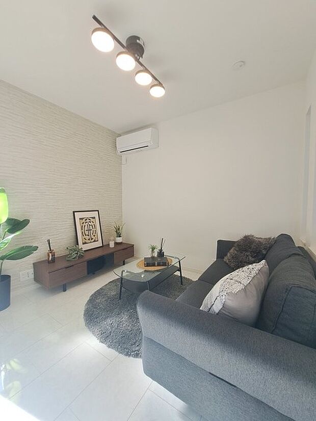 設置されている家具小物類は販売対象には含まれません