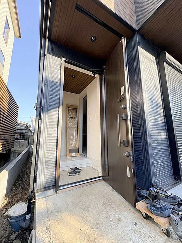 周辺のエリアで他にも沢山売りに出ている物件があります。インターネット掲載前の情報などもありますのでお気軽にお問合せください。まとめてご見学できます。