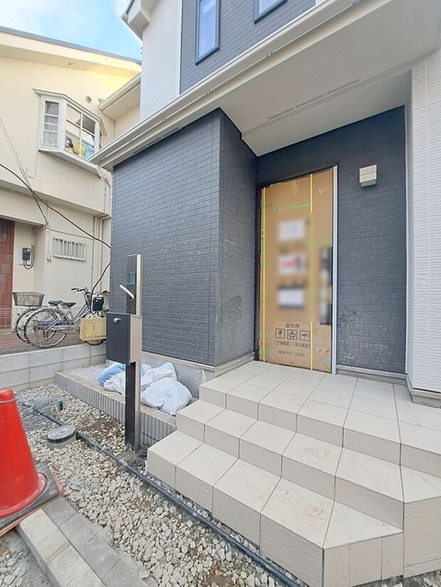 周辺のエリアで他にも沢山売りに出ている物件があります。インターネット掲載前の情報などもありますのでお気軽にお問合せください。まとめてご見学できます。