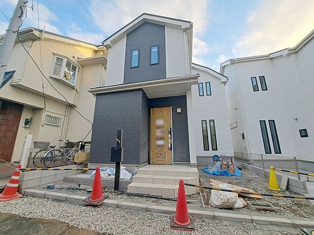 現地のご見学予約もスタートしました。周辺で売りに出ている物件も沢山御座います。まとめてご見学ができますのでお気軽にお申しつけください。