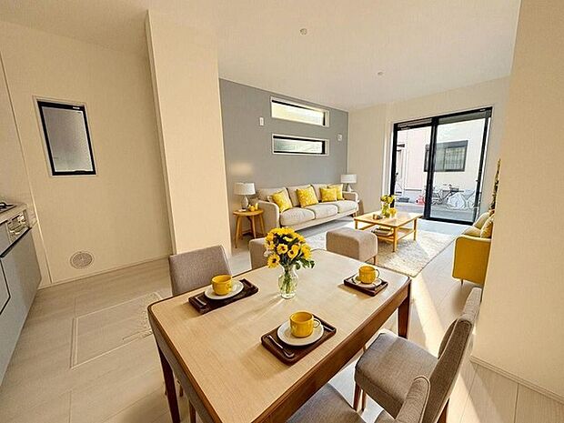 本画像はCGで作成しており、実際に現地に家具は置かれておりません。また、価格に家具は含まれておりません。 