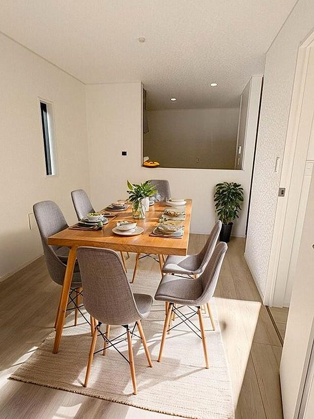 本画像はCGで作成しており、実際に現地に家具は置かれておりません。また、価格に家具は含まれておりません。