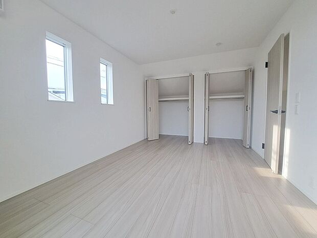 各お部屋に収納が設置されています。