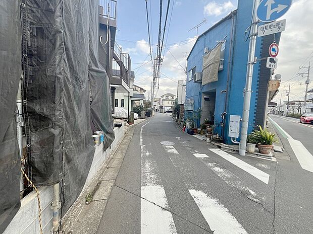 周辺のエリアで他にも沢山売りに出ている物件があります。インターネット掲載前の情報などもありますのでお気軽にお問合せください。まとめてご見学できます。 