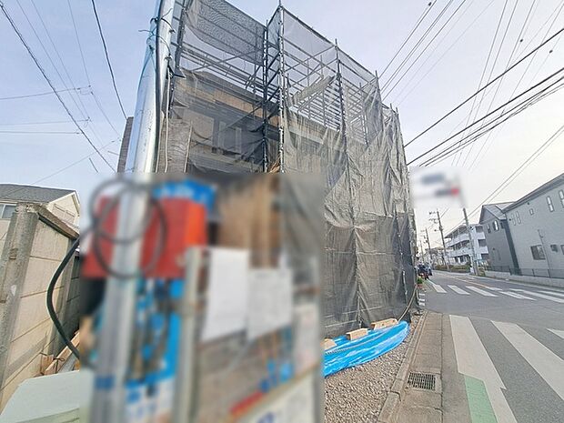 現在建物を建築中です、建築中の物件については現地確認の他、同施工会社の完成施工例のご案内、担当者のプレゼンテーションにてご検討ください。適切なご検討の方法をご説明させて頂きます。 