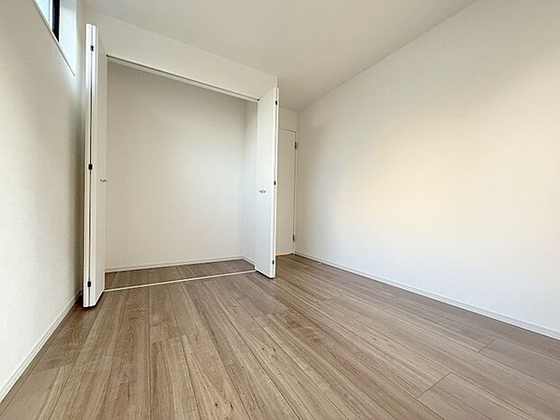 クローゼットなど収納も豊富なお家です。 