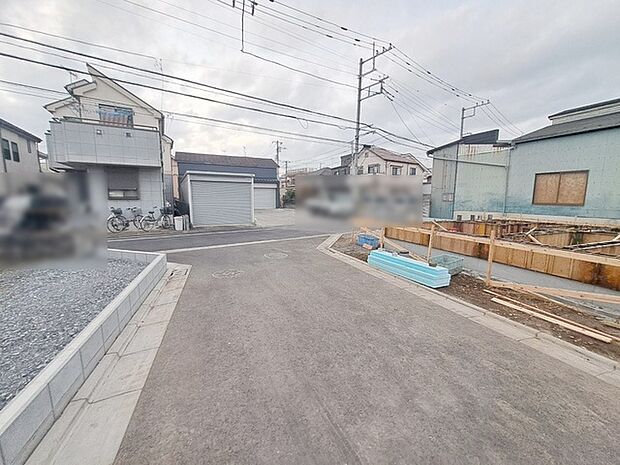 安心して暮らすことのできる住宅街。　住宅地の道路は一般に交通量が少なく車などの騒音が少ないため、住民にとって静かな生活環境が提供されます。 