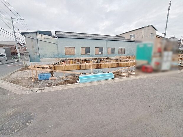 現在建物を建築中です、建築中の物件については現地確認の他、同施工会社の完成施工例のご案内、担当者のプレゼンテーションにてご検討ください。適切なご検討の方法をご説明させて頂きます。 