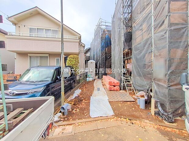 周辺のエリアで他にも沢山売りに出ている物件があります。インターネット掲載前の情報などもありますのでお気軽にお問合せください。まとめてご見学できます。 