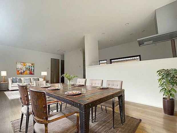 本画像はCGで作成しており、実際に現地に家具は置かれておりません。また、価格に家具は含まれておりません。 