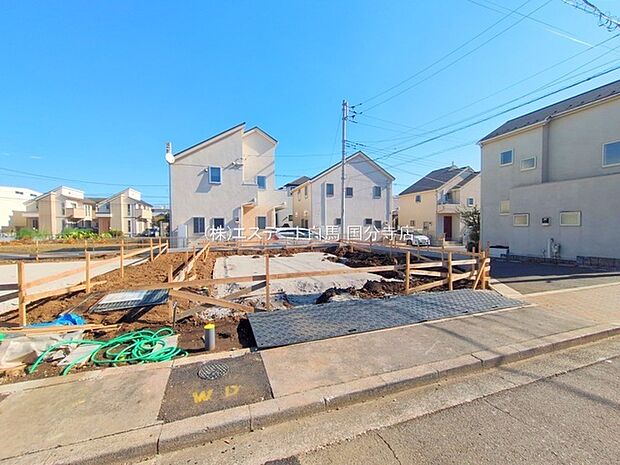 周辺のエリアで他にも沢山売りに出ている物件があります。インターネット掲載前の情報などもありますのでお気軽にお問合せください。まとめてご見学できます。 