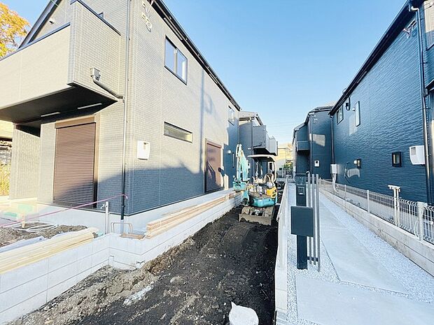 現地のご見学予約もスタートしました。周辺で売りに出ている物件も沢山御座います。まとめてご見学ができますのでお気軽にお申しつけください。 