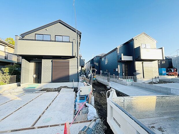 周辺のエリアで他にも沢山売りに出ている物件があります。インターネット掲載前の情報などもありますのでお気軽にお問合せください。まとめてご見学できます。