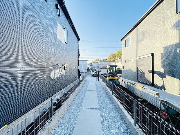 周辺のエリアで他にも沢山売りに出ている物件があります。インターネット掲載前の情報などもありますのでお気軽にお問合せください。まとめてご見学できます。