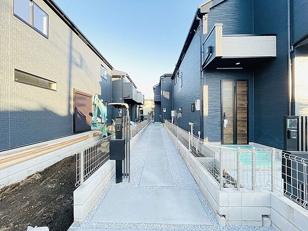 現地のご見学予約もスタートしました。周辺で売りに出ている物件も沢山御座います。まとめてご見学ができますのでお気軽にお申しつけください。