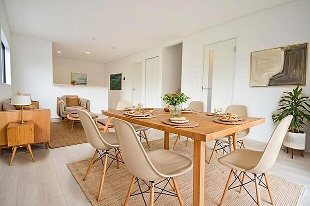 本画像はCGで作成しており、実際に現地に家具は置かれておりません。また、価格に家具は含まれておりません。