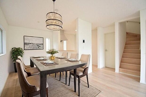 本画像はCGで作成しており、実際に現地に家具は置かれておりません。また、価格に家具は含まれておりません。