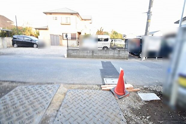 周辺のエリアで他にも沢山売りに出ている物件があります。インターネット掲載前の情報などもありますのでお気軽にお問合せください。まとめてご見学できます。