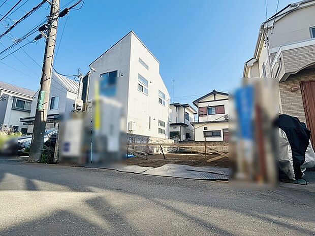 現在建物を建築中です、建築中の物件については現地確認の他、同施工会社の完成施工例のご案内、担当者のプレゼンテーションにてご検討ください。適切なご検討の方法をご説明させて頂きます。