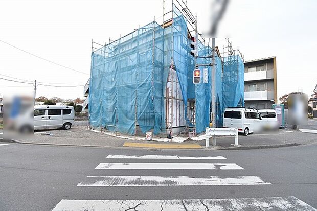 周辺のエリアで他にも沢山売りに出ている物件があります。インターネット掲載前の情報などもありますのでお気軽にお問合せください。まとめてご見学できます。