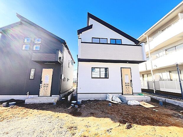 現在建物を建築中です、建築中の物件については現地確認の他、同施工会社の完成施工例のご案内、担当者のプレゼンテーションにてご検討ください。適切なご検討の方法をご説明させて頂きます。 