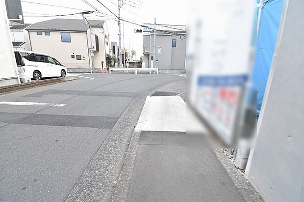 周辺のエリアで他にも沢山売りに出ている物件があります。インターネット掲載前の情報などもありますのでお気軽にお問合せください。まとめてご見学できます。